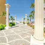 One Bedroom In Caesar & Spa, Long *