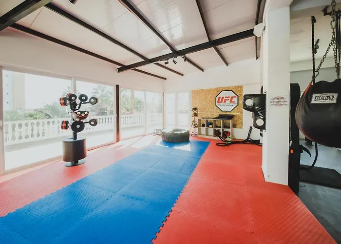 One Bedroom In Caesar & Spa, Long Apartment