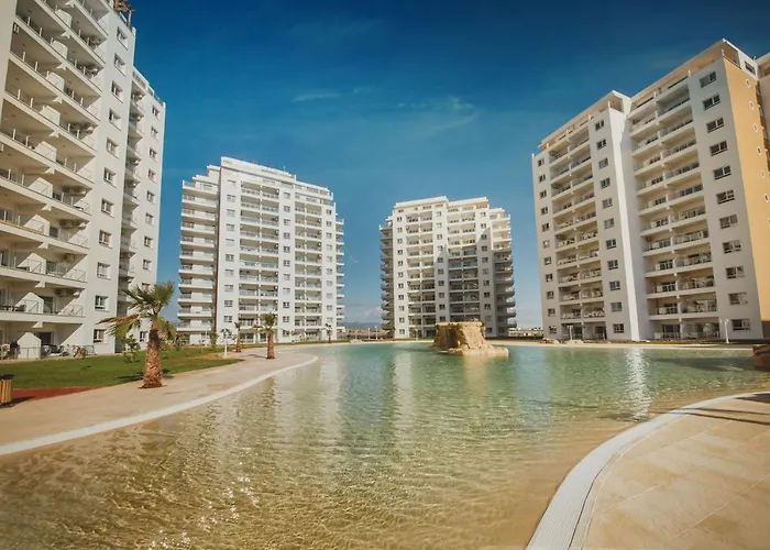 One Bedroom In Caesar & Spa, Long