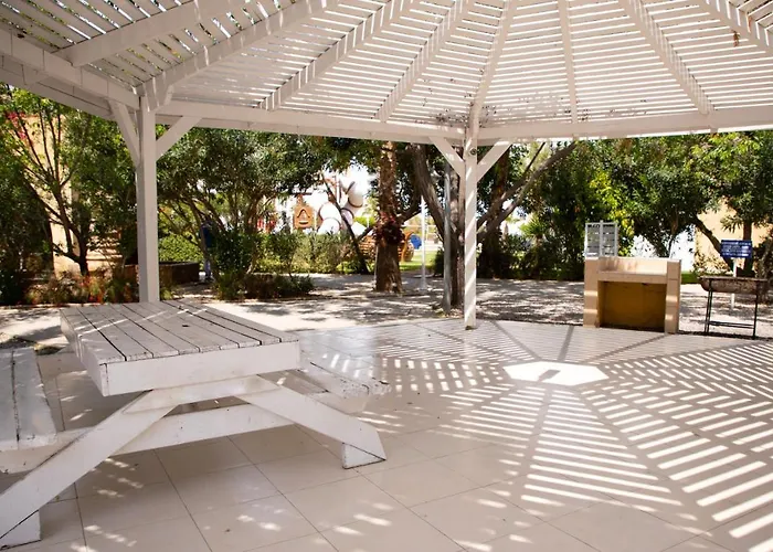 One Bedroom In Caesar & Spa, Long Perivolia tou Trikomou