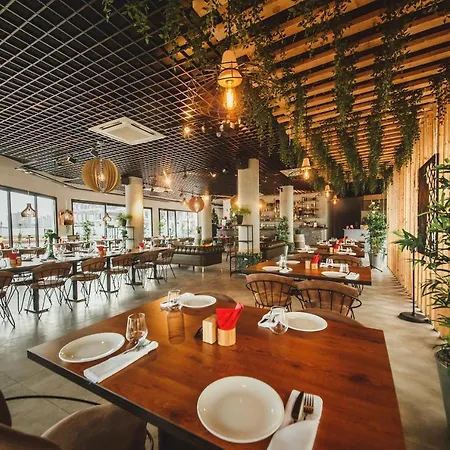 One Bedroom In Caesar & Spa, Long Apartamento Perivolia tou Trikomou