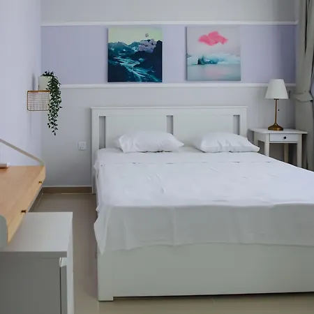 One Bedroom In Caesar & Spa, Long * Perivolia tou Trikomou